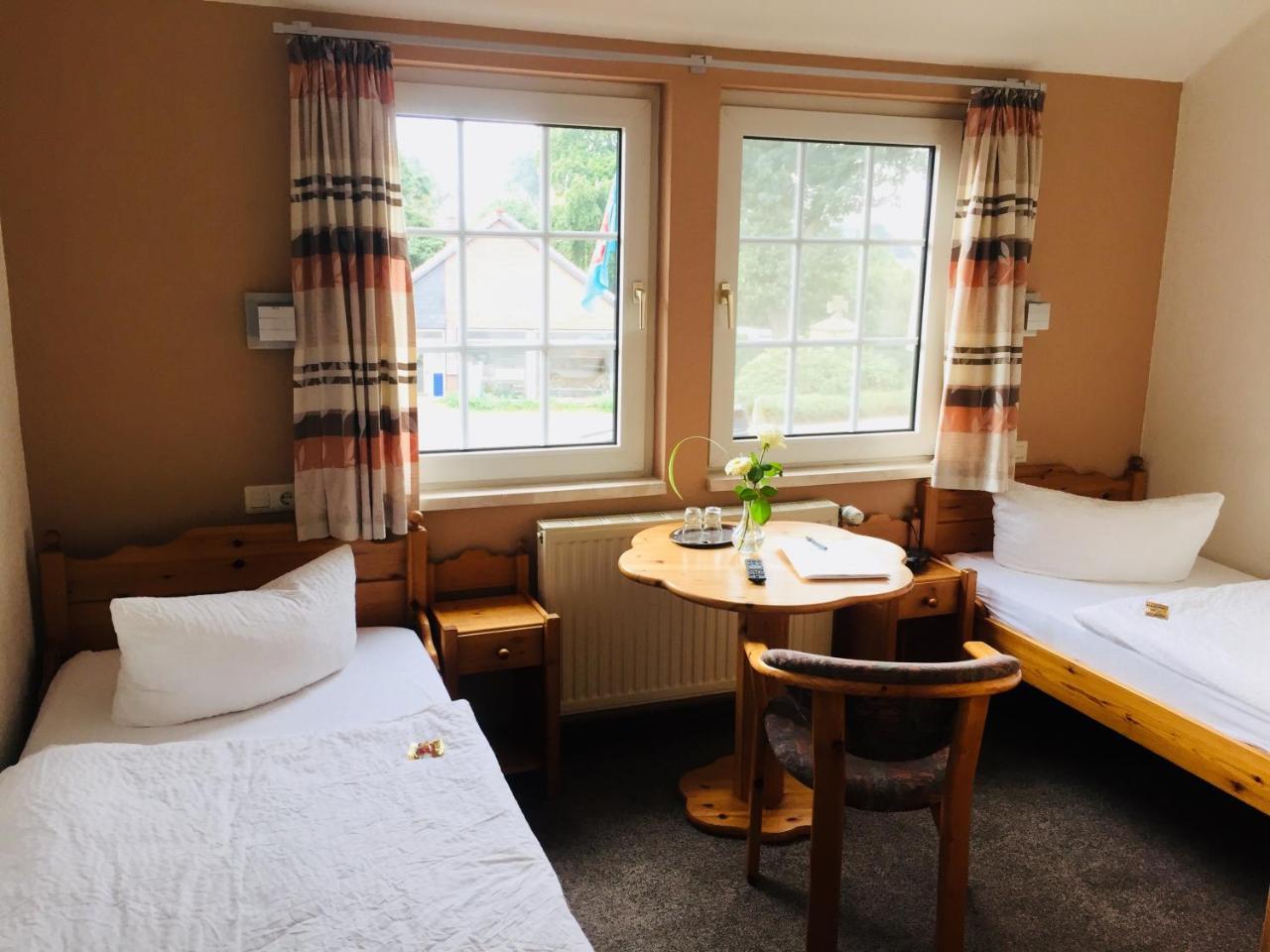 Hotel Wuelfers Gasthaus Gross Ippener ภายนอก รูปภาพ